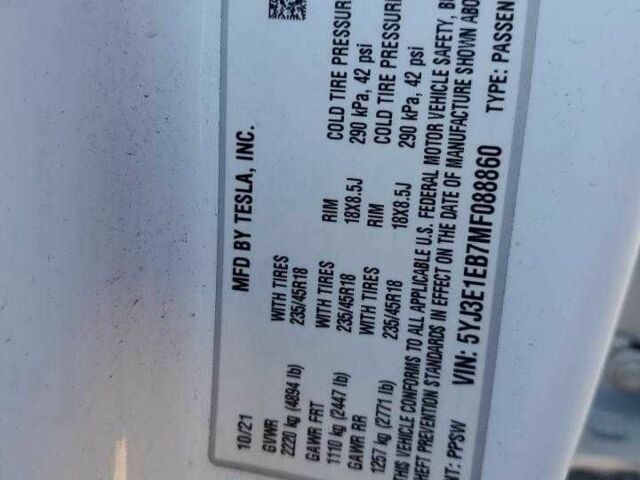 Белый Тесла Модель 3, объемом двигателя 0 л и пробегом 51 тыс. км за 5100 $, фото 11 на Automoto.ua