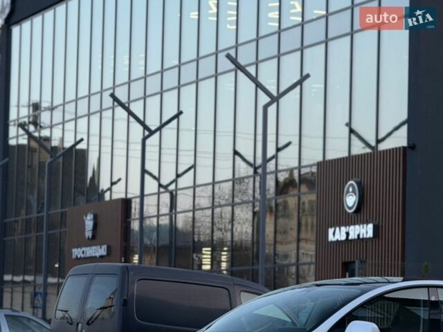 Білий Тесла Модель 3, об'ємом двигуна 0 л та пробігом 117 тис. км за 18900 $, фото 14 на Automoto.ua