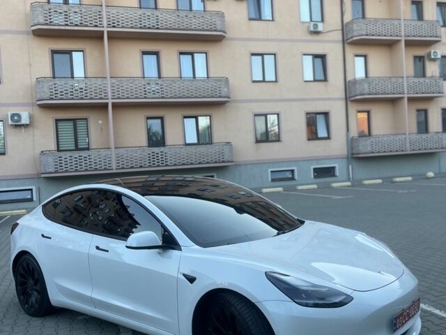 Белый Тесла Модель 3, объемом двигателя 0 л и пробегом 750 тыс. км за 21800 $, фото 1 на Automoto.ua