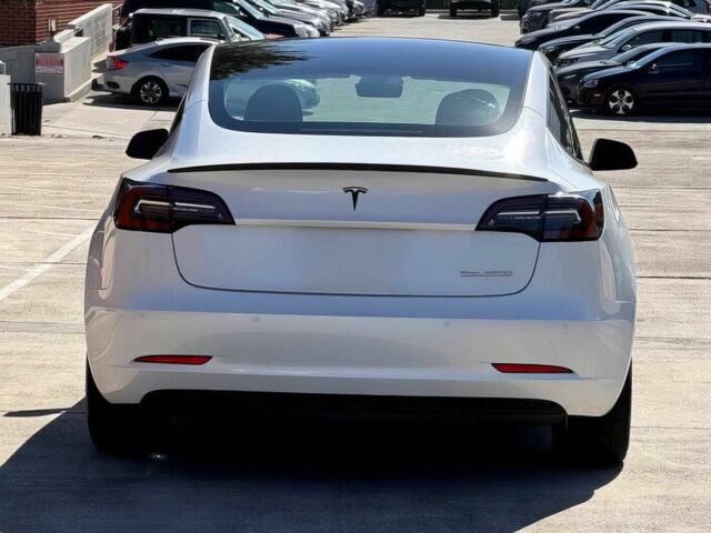 Білий Тесла Модель 3, об'ємом двигуна 0 л та пробігом 10 тис. км за 9400 $, фото 5 на Automoto.ua