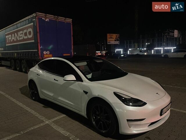 Белый Тесла Модель 3, объемом двигателя 0 л и пробегом 87 тыс. км за 18400 $, фото 26 на Automoto.ua