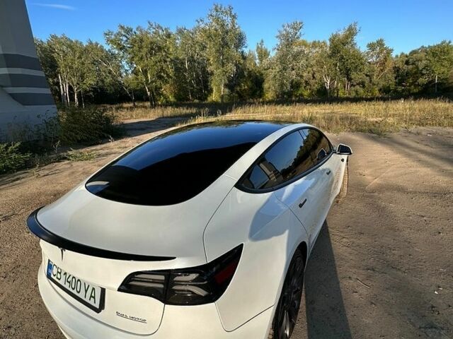 Белый Тесла Модель 3, объемом двигателя 0 л и пробегом 90 тыс. км за 22699 $, фото 18 на Automoto.ua