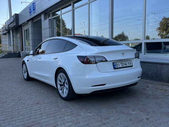 Білий Тесла Модель 3, об'ємом двигуна 0 л та пробігом 73 тис. км за 21700 $, фото 7 на Automoto.ua