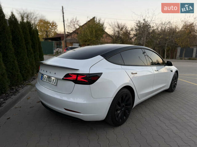 Білий Тесла Модель 3, об'ємом двигуна 0 л та пробігом 12 тис. км за 23700 $, фото 4 на Automoto.ua