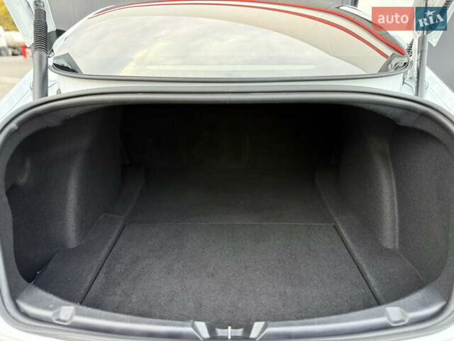 Белый Тесла Модель 3, объемом двигателя 0 л и пробегом 70 тыс. км за 22200 $, фото 36 на Automoto.ua