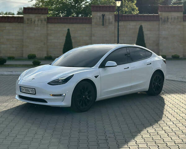 Білий Тесла Модель 3, об'ємом двигуна 0 л та пробігом 34 тис. км за 25000 $, фото 2 на Automoto.ua