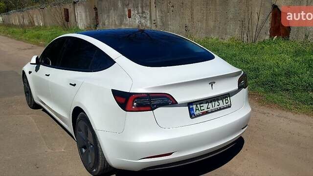 Белый Тесла Модель 3, объемом двигателя 0 л и пробегом 39 тыс. км за 25900 $, фото 8 на Automoto.ua