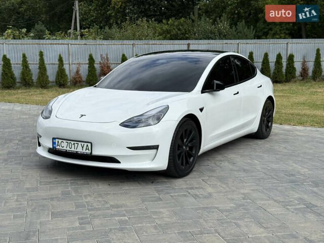 Белый Тесла Модель 3, объемом двигателя 0 л и пробегом 71 тыс. км за 23000 $, фото 45 на Automoto.ua