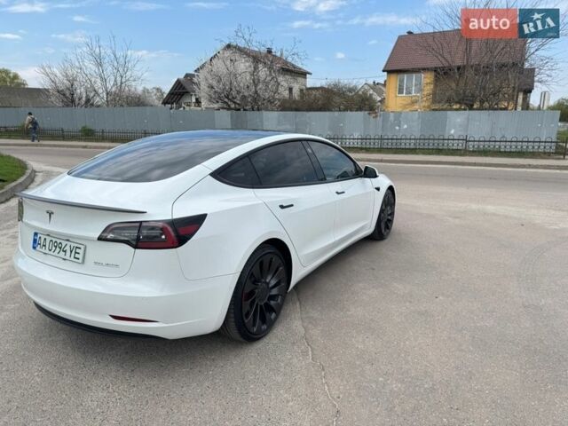 Белый Тесла Модель 3, объемом двигателя 0 л и пробегом 64 тыс. км за 20500 $, фото 6 на Automoto.ua