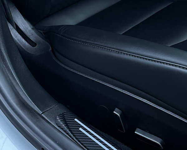 Білий Тесла Модель 3, об'ємом двигуна 0 л та пробігом 55 тис. км за 22700 $, фото 16 на Automoto.ua