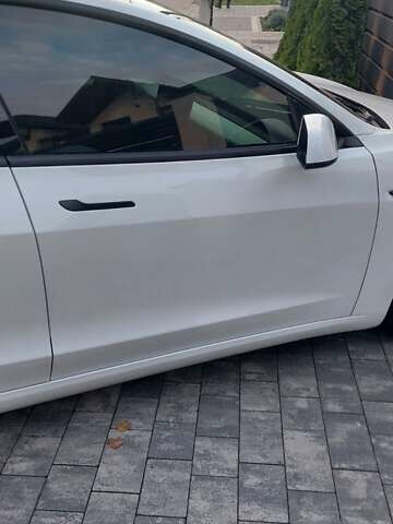 Білий Тесла Модель 3, об'ємом двигуна 0 л та пробігом 35 тис. км за 21800 $, фото 21 на Automoto.ua