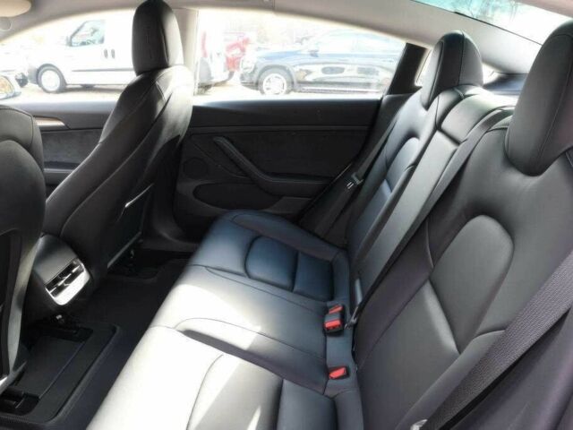 Білий Тесла Модель 3, об'ємом двигуна 0 л та пробігом 18 тис. км за 8900 $, фото 11 на Automoto.ua