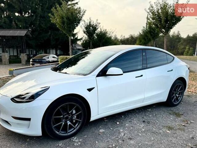 Білий Тесла Модель 3, об'ємом двигуна 0 л та пробігом 52 тис. км за 22000 $, фото 6 на Automoto.ua