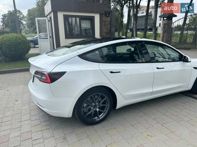 Белый Тесла Модель 3, объемом двигателя 0 л и пробегом 39 тыс. км за 21200 $, фото 9 на Automoto.ua
