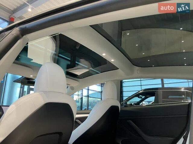 Білий Тесла Модель 3, об'ємом двигуна 0 л та пробігом 18 тис. км за 26900 $, фото 27 на Automoto.ua