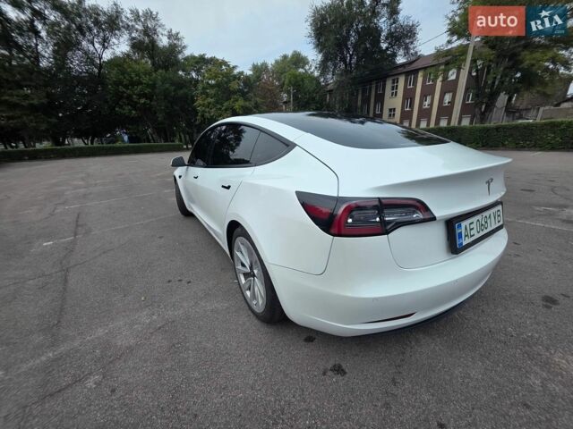 Белый Тесла Модель 3, объемом двигателя 0 л и пробегом 180 тыс. км за 18800 $, фото 4 на Automoto.ua