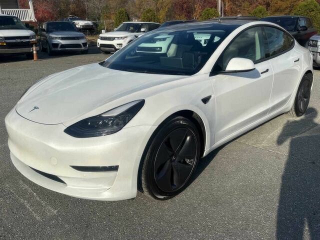 Білий Тесла Модель 3, об'ємом двигуна 0 л та пробігом 15 тис. км за 17600 $, фото 2 на Automoto.ua