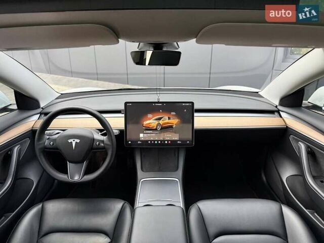 Белый Тесла Модель 3, объемом двигателя 0 л и пробегом 70 тыс. км за 22600 $, фото 33 на Automoto.ua