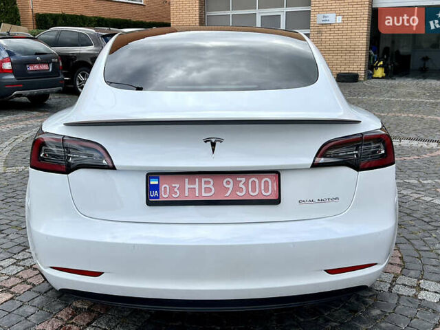 Тесла Модель 3 2022 у Луцьку на Automoto.ua Білий Тесла Модель 3, об'ємом двигуна 0 л та пробігом 2 тис. км за 22800 $, фото 14 на Automoto.ua