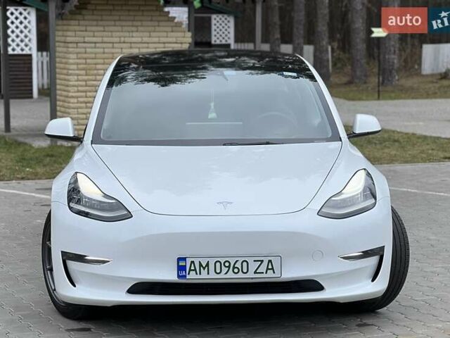 Белый Тесла Модель 3, объемом двигателя 0 л и пробегом 22 тыс. км за 24999 $, фото 1 на Automoto.ua