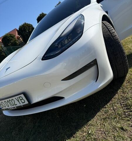 Білий Тесла Модель 3, об'ємом двигуна 0 л та пробігом 65 тис. км за 21000 $, фото 26 на Automoto.ua