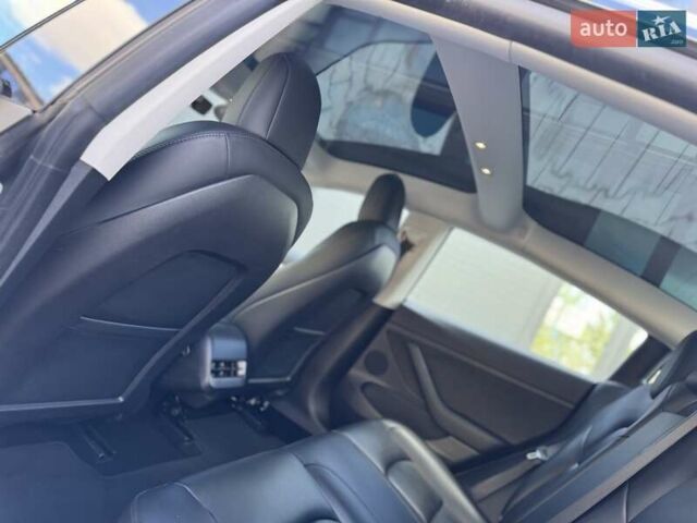 Белый Тесла Модель 3, объемом двигателя 0 л и пробегом 105 тыс. км за 22200 $, фото 26 на Automoto.ua