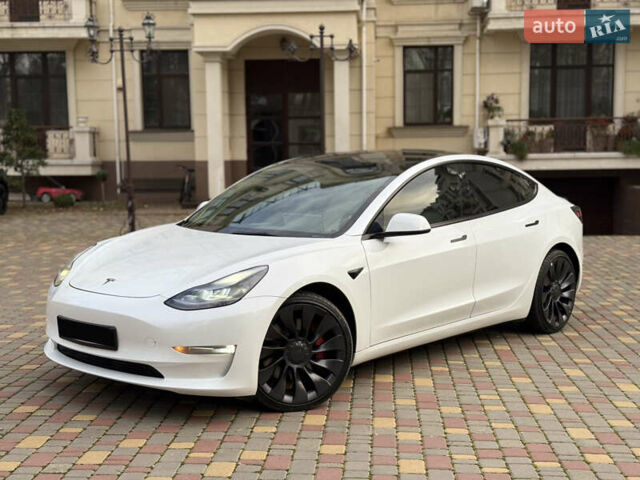 Белый Тесла Модель 3, объемом двигателя 0 л и пробегом 60 тыс. км за 22900 $, фото 37 на Automoto.ua