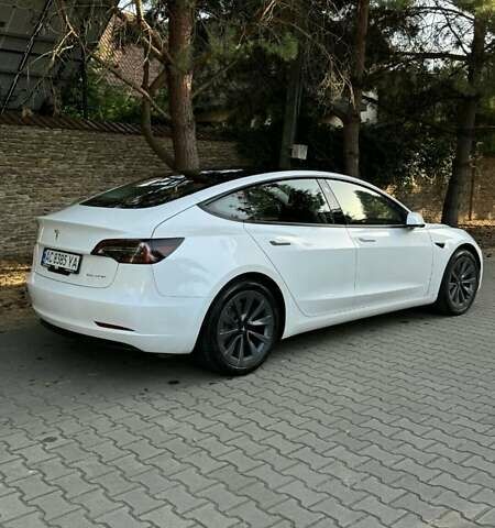 Білий Тесла Модель 3, об'ємом двигуна 0 л та пробігом 156 тис. км за 20499 $, фото 13 на Automoto.ua