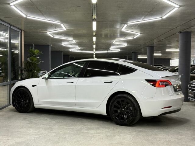 Белый Тесла Модель 3, объемом двигателя 0 л и пробегом 76 тыс. км за 22900 $, фото 14 на Automoto.ua