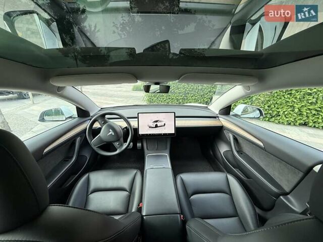 Белый Тесла Модель 3, объемом двигателя 0 л и пробегом 65 тыс. км за 29999 $, фото 17 на Automoto.ua