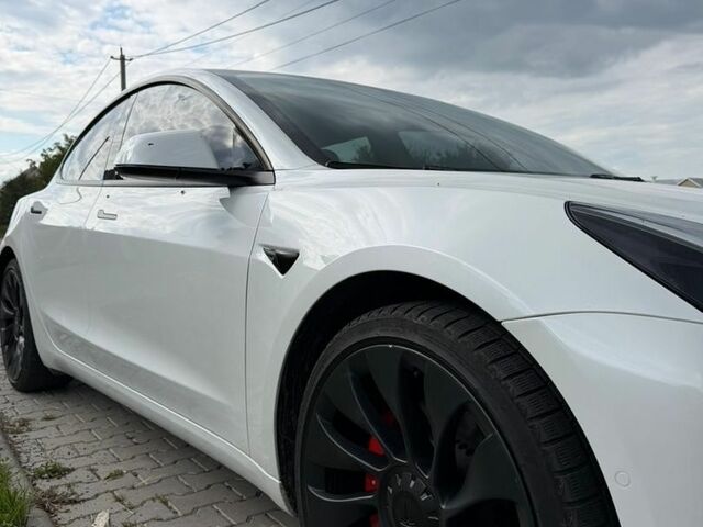 Білий Тесла Модель 3, об'ємом двигуна 0 л та пробігом 64 тис. км за 22500 $, фото 3 на Automoto.ua