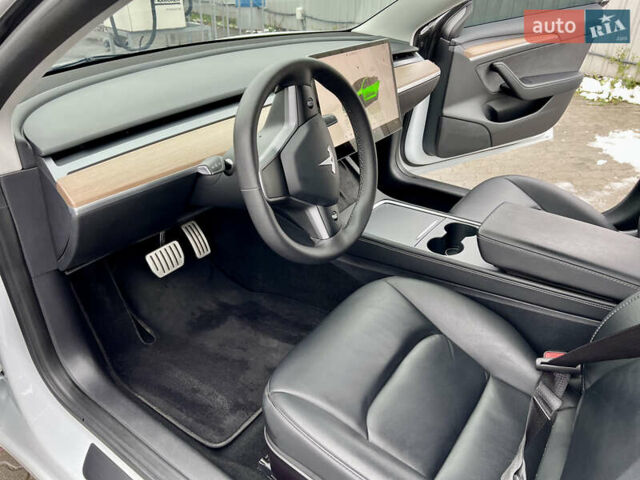 Білий Тесла Модель 3, об'ємом двигуна 0 л та пробігом 5 тис. км за 22500 $, фото 27 на Automoto.ua