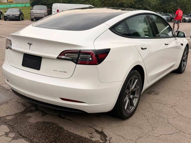 Білий Тесла Модель 3, об'ємом двигуна 0 л та пробігом 25 тис. км за 8796 $, фото 3 на Automoto.ua
