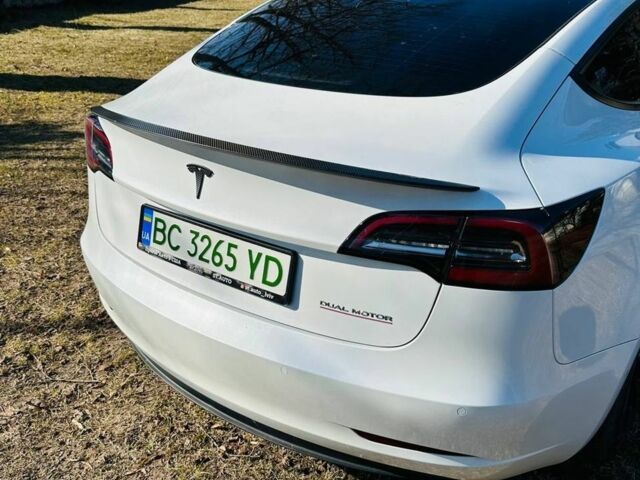 Білий Тесла Модель 3, об'ємом двигуна 0 л та пробігом 87 тис. км за 23500 $, фото 14 на Automoto.ua