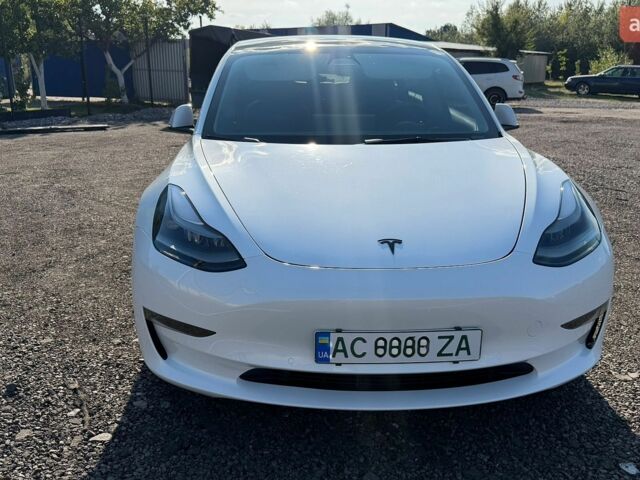 Білий Тесла Модель 3, об'ємом двигуна 0 л та пробігом 53 тис. км за 18500 $, фото 1 на Automoto.ua