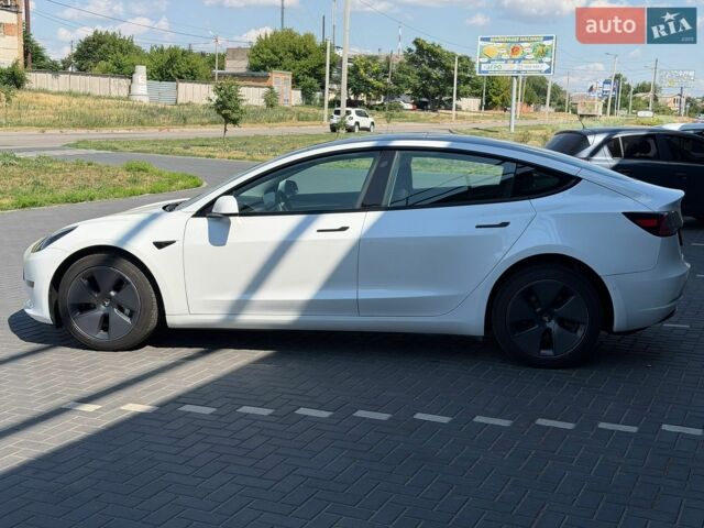 Білий Тесла Модель 3, об'ємом двигуна 0 л та пробігом 60 тис. км за 21500 $, фото 4 на Automoto.ua