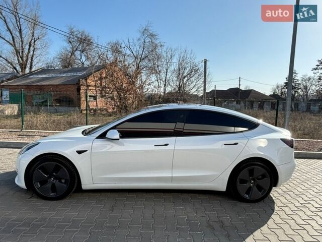 Білий Тесла Модель 3, об'ємом двигуна 0 л та пробігом 88 тис. км за 22500 $, фото 17 на Automoto.ua