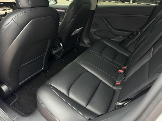 Білий Тесла Модель 3, об'ємом двигуна 0 л та пробігом 31 тис. км за 19300 $, фото 21 на Automoto.ua