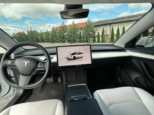 Белый Тесла Модель 3, объемом двигателя 0 л и пробегом 96 тыс. км за 22000 $, фото 17 на Automoto.ua