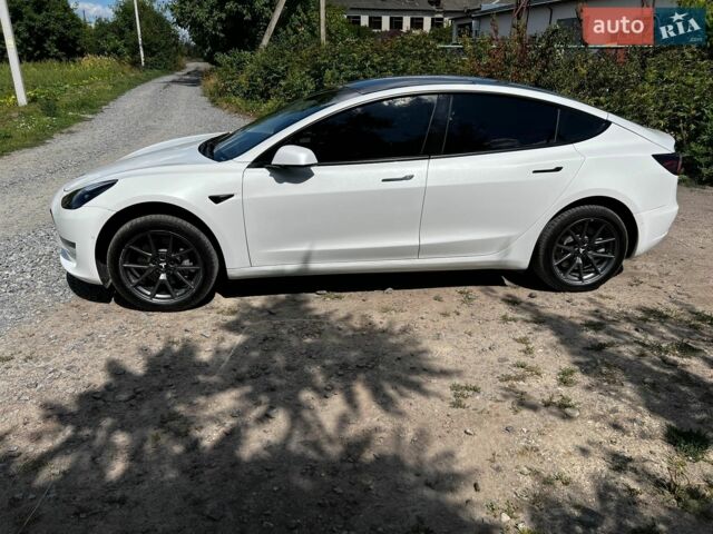 Белый Тесла Модель 3, объемом двигателя 0 л и пробегом 70 тыс. км за 21750 $, фото 3 на Automoto.ua