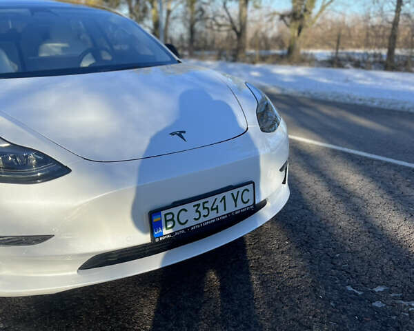 Білий Тесла Модель 3, об'ємом двигуна 0 л та пробігом 38 тис. км за 20999 $, фото 11 на Automoto.ua
