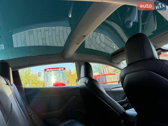 Білий Тесла Модель 3, об'ємом двигуна 0 л та пробігом 73 тис. км за 20900 $, фото 30 на Automoto.ua