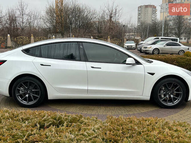 Білий Тесла Модель 3, об'ємом двигуна 0 л та пробігом 33 тис. км за 21300 $, фото 7 на Automoto.ua