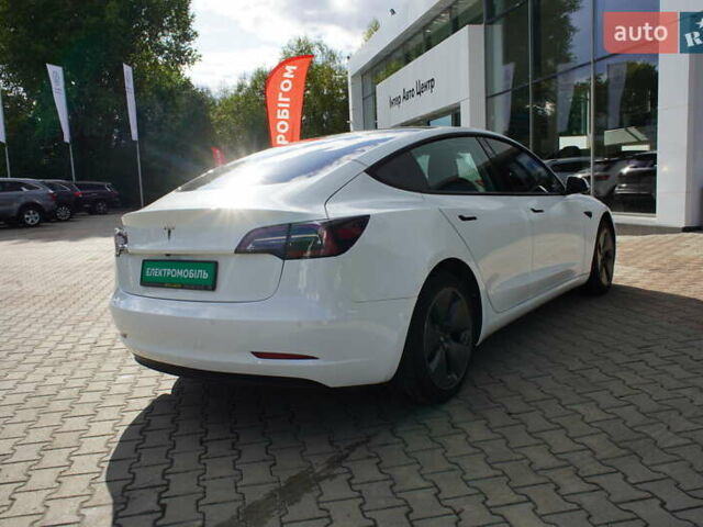 Білий Тесла Модель 3, об'ємом двигуна 0 л та пробігом 33 тис. км за 20700 $, фото 8 на Automoto.ua