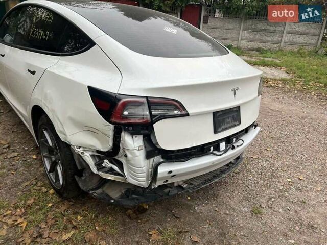 Тесла Модель 3 2022 у Києві на Automoto.ua Білий Тесла Модель 3, об'ємом двигуна 0 л та пробігом 64 тис. км за 14700 $, фото 13 на Automoto.ua