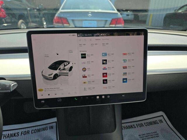 Белый Тесла Модель 3, объемом двигателя 0 л и пробегом 58 тыс. км за 16600 $, фото 8 на Automoto.ua