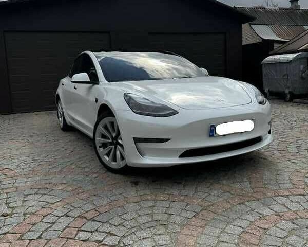 Білий Тесла Модель 3, об'ємом двигуна 0 л та пробігом 50 тис. км за 13505 $, фото 1 на Automoto.ua