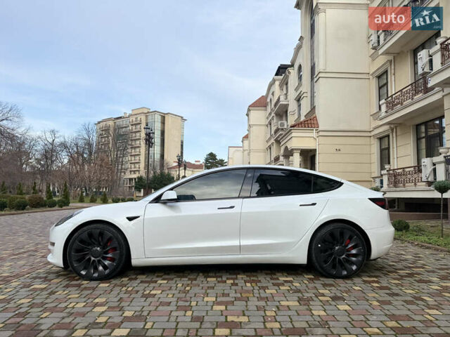 Белый Тесла Модель 3, объемом двигателя 0 л и пробегом 60 тыс. км за 22900 $, фото 5 на Automoto.ua