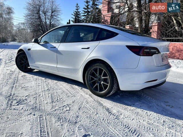 Білий Тесла Модель 3, об'ємом двигуна 0 л та пробігом 111 тис. км за 19200 $, фото 6 на Automoto.ua