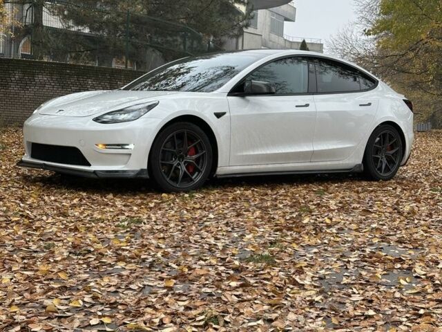 Белый Тесла Модель 3, объемом двигателя 0 л и пробегом 53 тыс. км за 22500 $, фото 5 на Automoto.ua